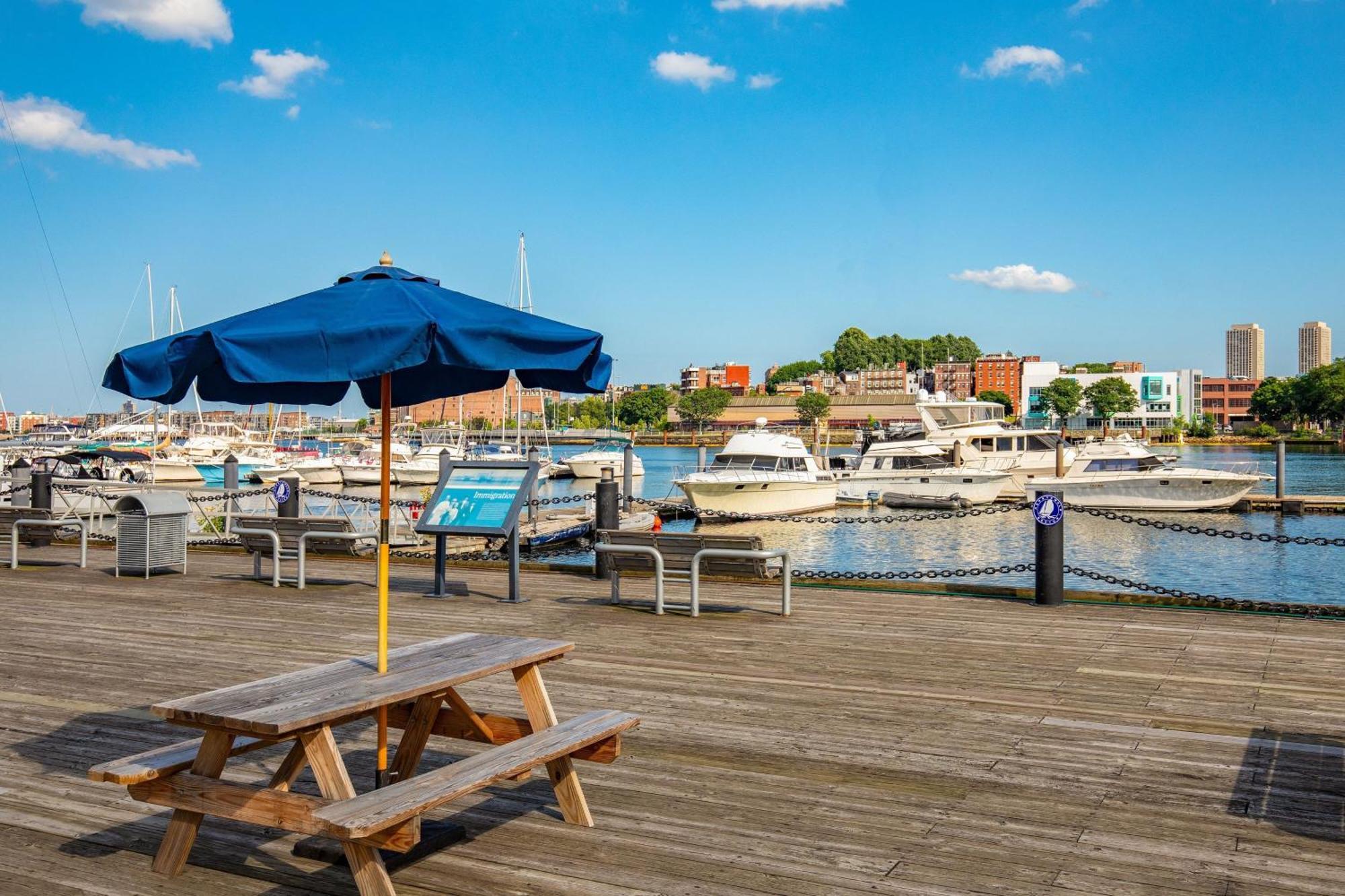 Residence Inn By Marriott Boston Harbor On Tudor Wharf Luaran gambar